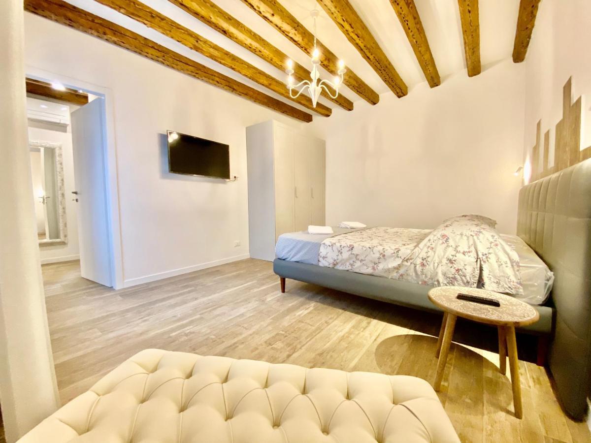 Suite House New Apartments Wi Fi Venice Island Exteriör bild